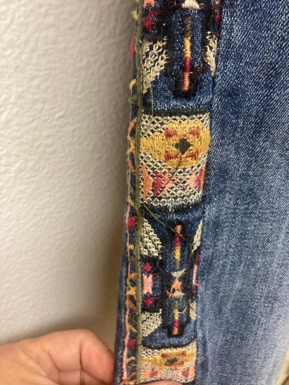 DRIFTWOOD “Jackie” Embroidered Jeans Size 28.